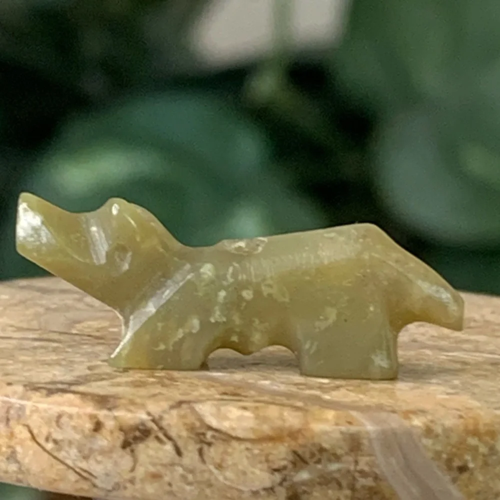 Native American Zuni Fox Wolf Fetish Bead Carved Stone Miniature Animal VTG .9